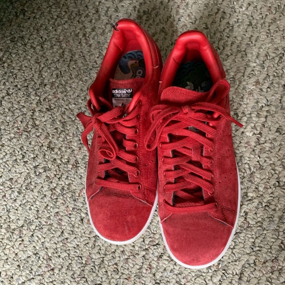 red suede stan smith